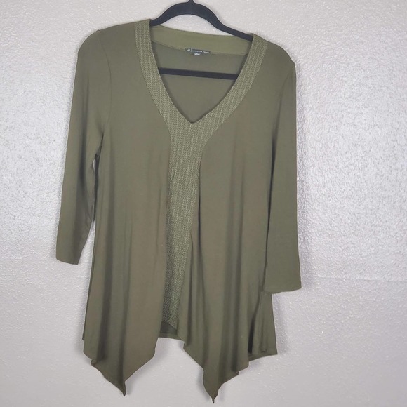 Adrianna Papell Tops - Adrianna Papell Army Green 3/4 Sleeve Shark Bite V-Neck Embroidered Tunic L